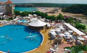 Край на лято 2026 с анимация, All inclusive с една безплатна нощувка след 15.09 в Белла Виста, Синеморец