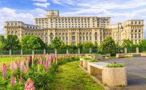Коледни Базари в <em>Букурещ</em>
