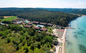 5 Дни със Закуска за Двама през Септември в Simantro Resort