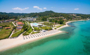 5 дни със закуска за двама през септември в Kassandra Palace Seaside Resort