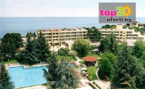 Лято на ПЪРВА Линия в Златни Пясъци! Нощувка с All Inclusive + Открит басейн за деца и възрастни, Паркинг, Чадър и Шезлонг в хотел Амбасадор, Златни пясъци, от 42 €/82.14 лв. на човек ...